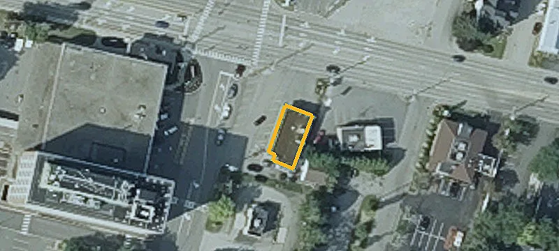 34 Western Ave