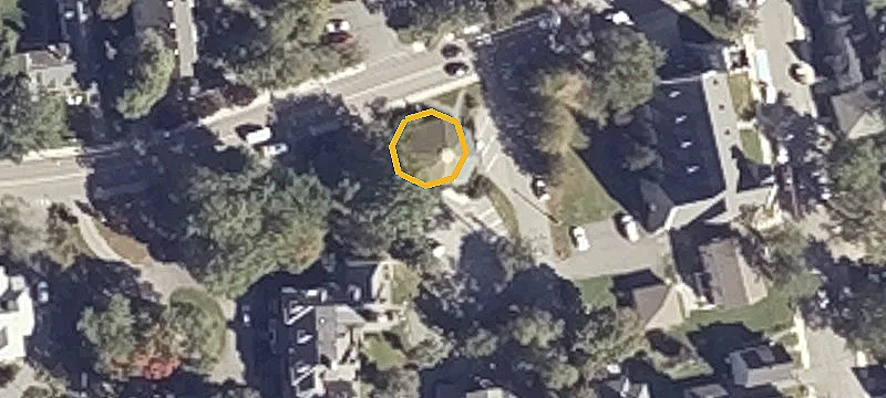 64 Mt Desert St