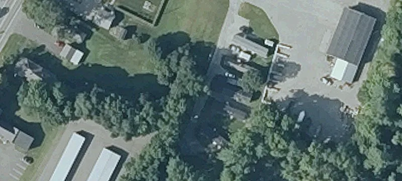 569 Riverside Dr