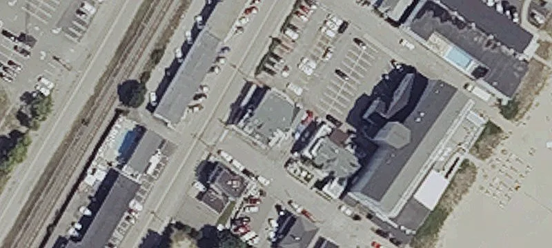 43 Grand Ave