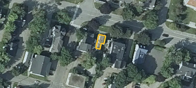60 Winthrop St
