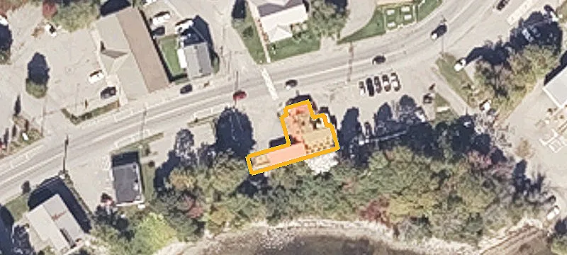 743 Main St