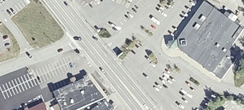 210 High St