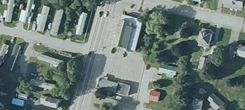 147 Riverside Dr