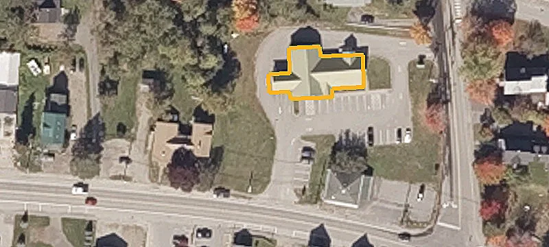 2573 Main St