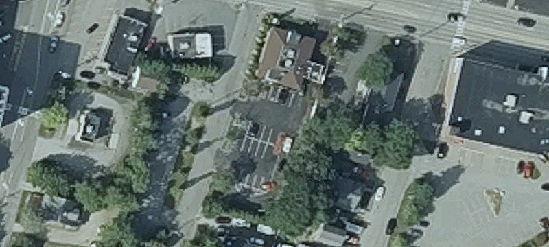 22 Western Ave