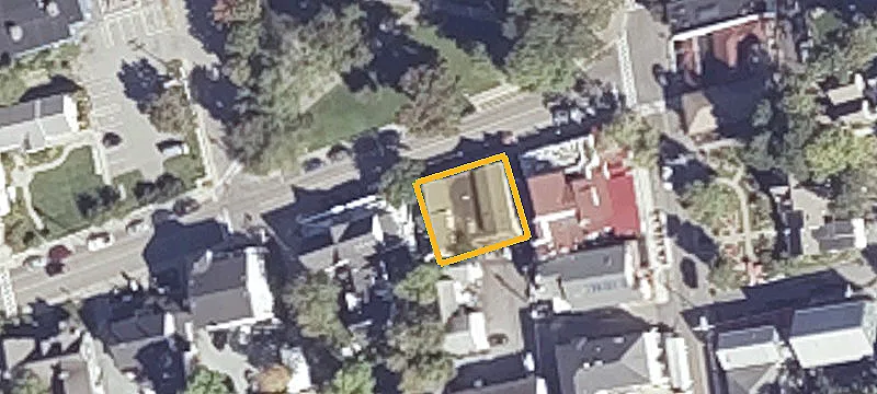 8 Mt Desert St