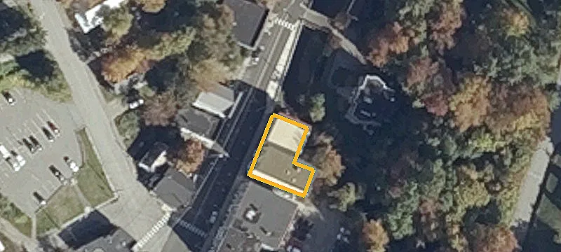 351 Main St