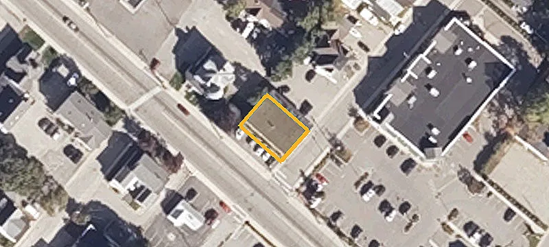 860 Main St