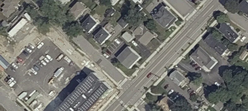 609 Main St