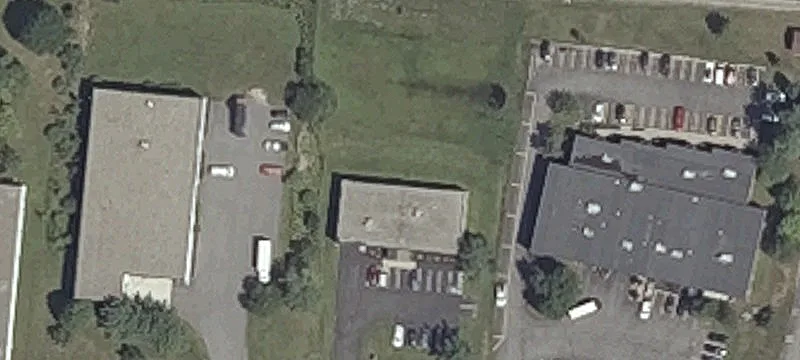 26 Thomas Dr