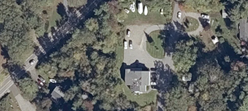 228 Middle Rd