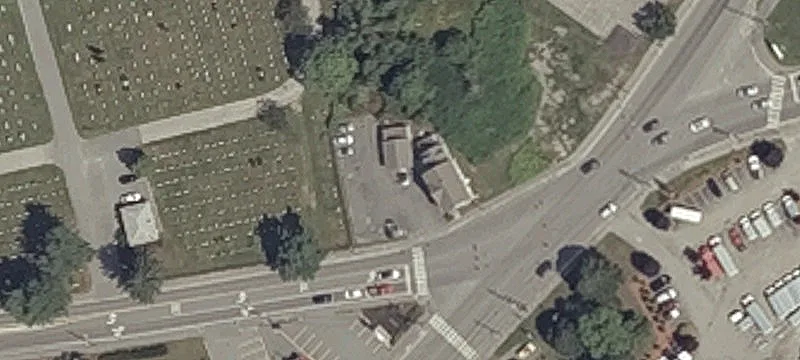 1439 Broadway