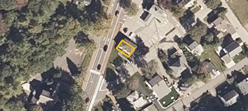 84 School St