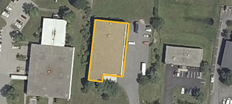 22 Thomas Dr