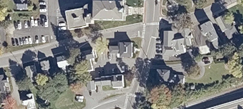 746 High St
