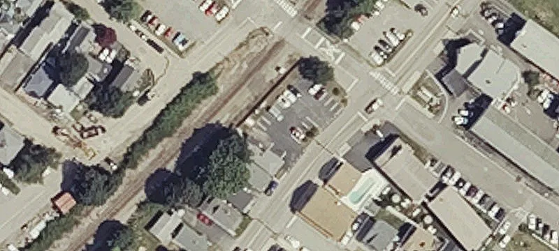 94 Grand Ave
