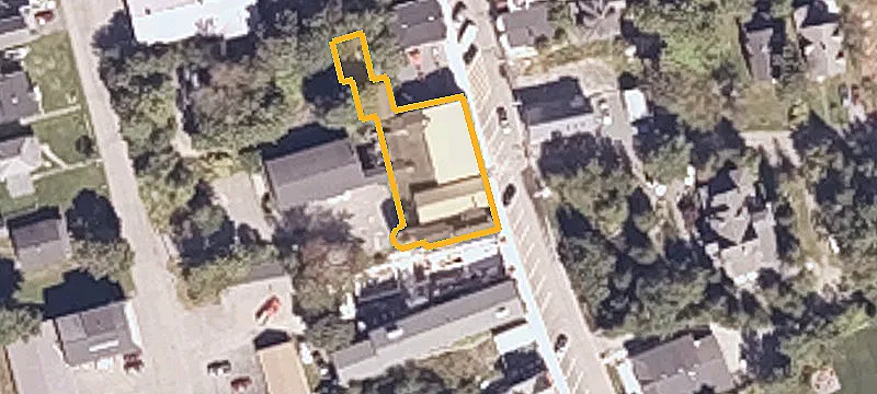 137 Main St