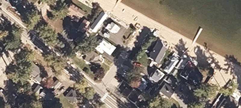 4 Naomi St