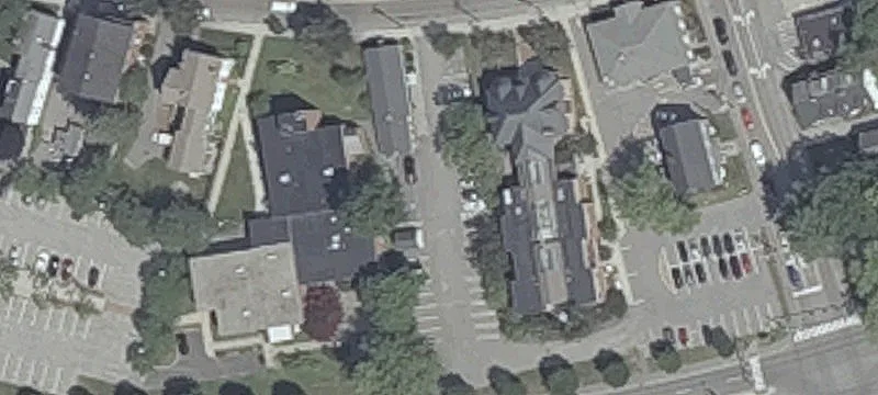 808 Main St