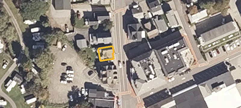6 Main St