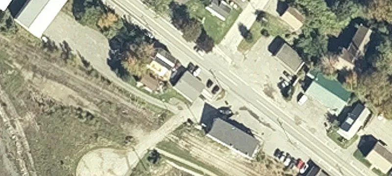 136 Main St
