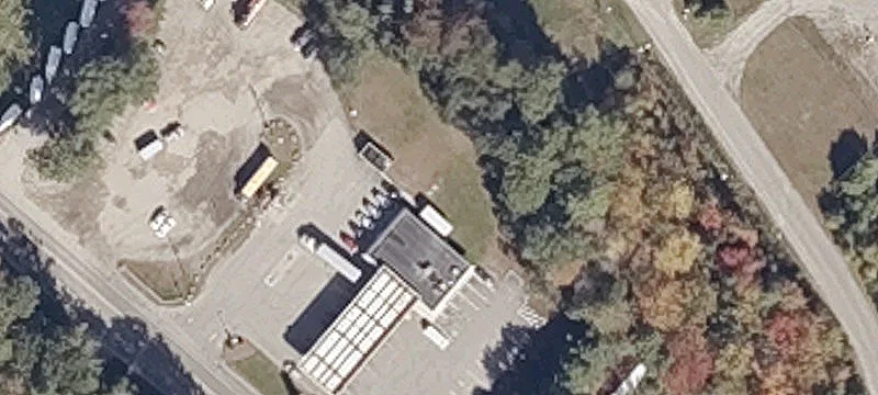 211 Lewiston Rd