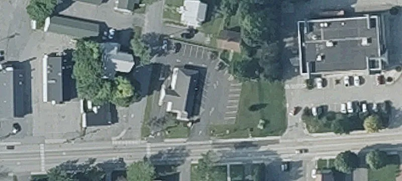 27 Main St