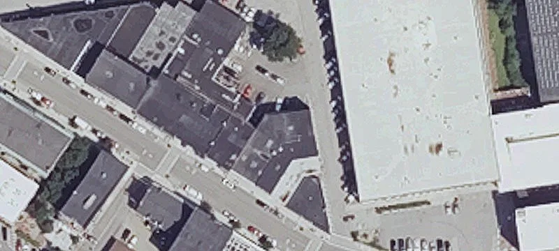 128 Main St