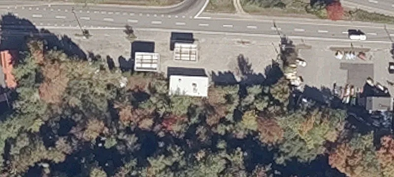 211 Pleasant St
