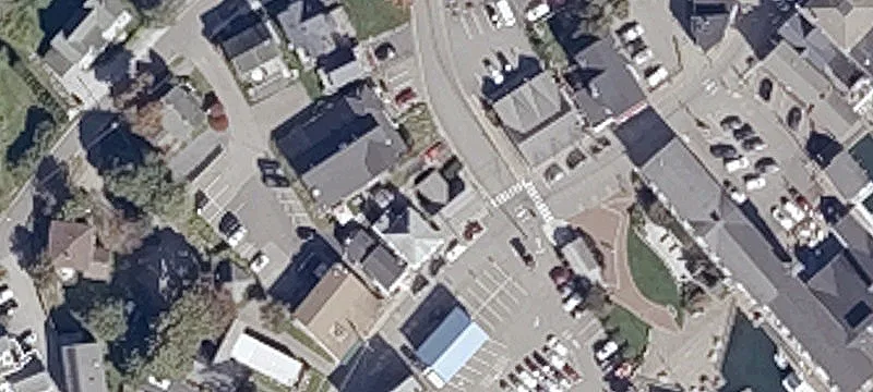 39 Commercial St