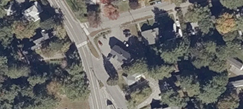 2 Chamberlain Ave
