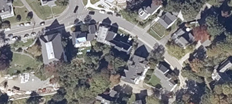 166 Russell Ave