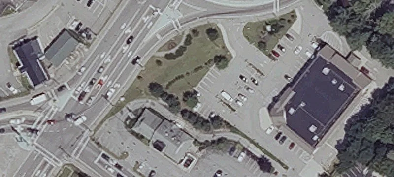 345 Alfred St