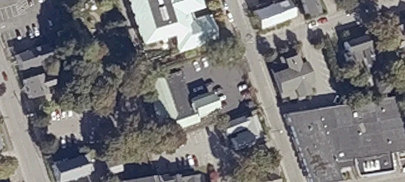 14 Middle St
