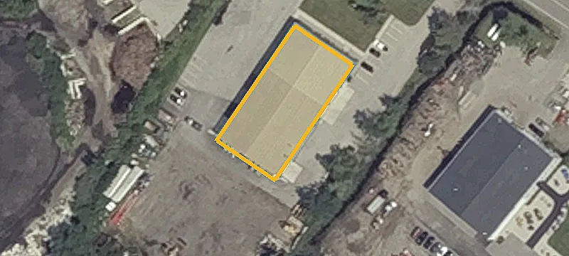 4 Runway Rd