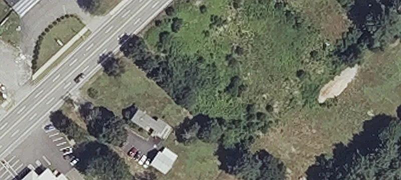 692 Us Rte 1st 1