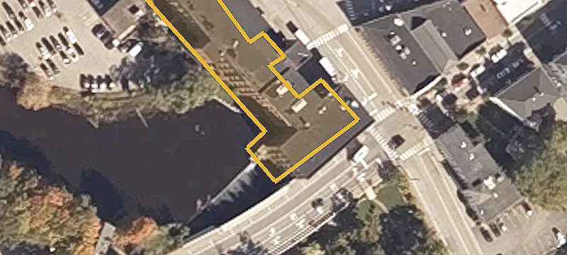 4 Main St