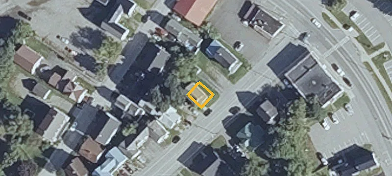 13 Stillwater Ave