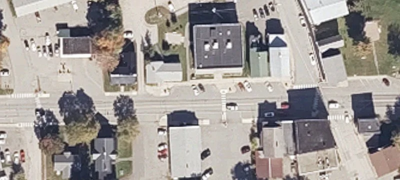 152 Main St