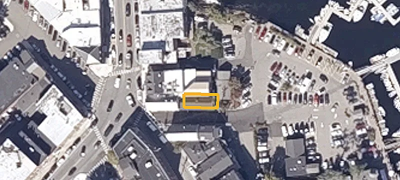 6 Commercial St