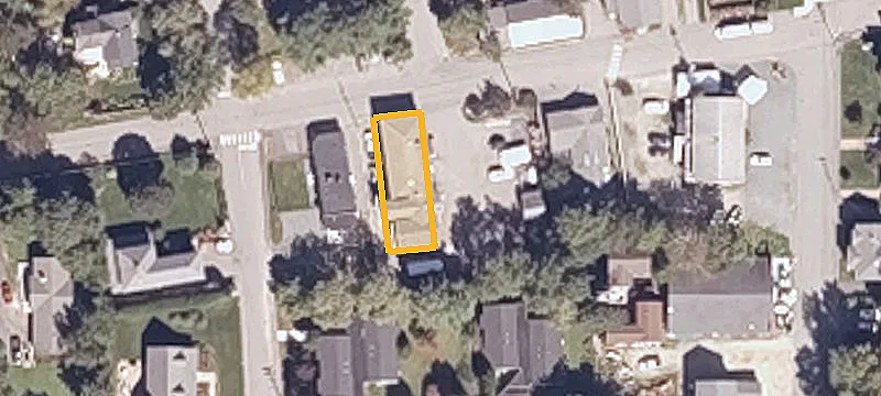 8 Neighborhood Rd
