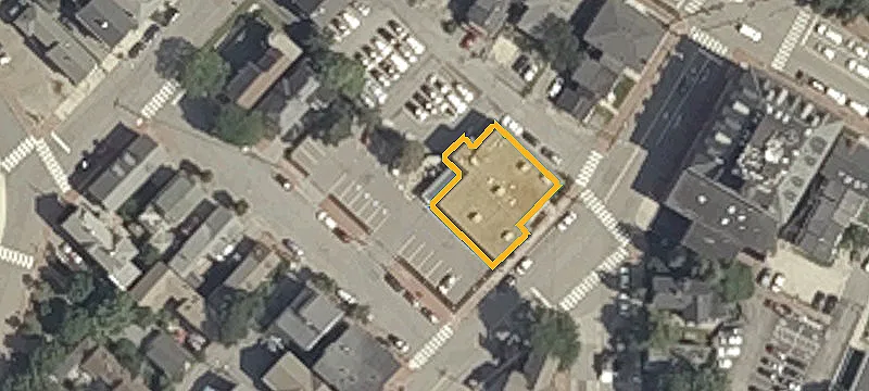 66 Bramhall St Fl, Unit 1