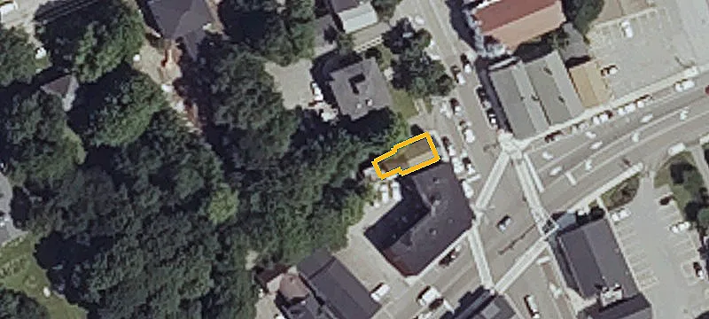14 School St