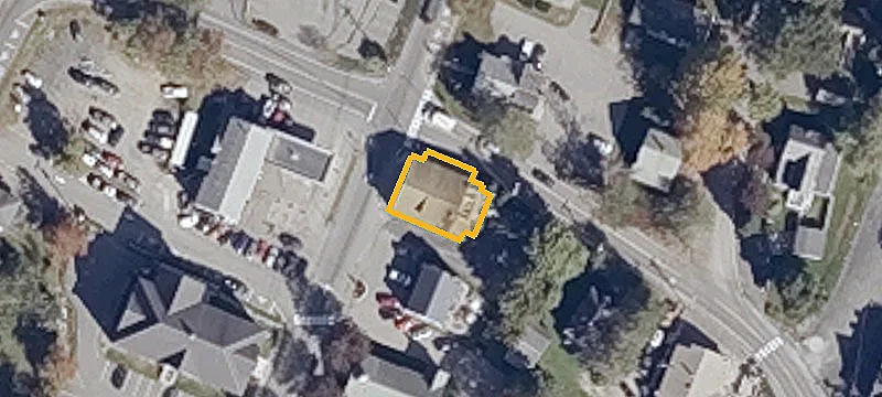 93 Townsend Ave