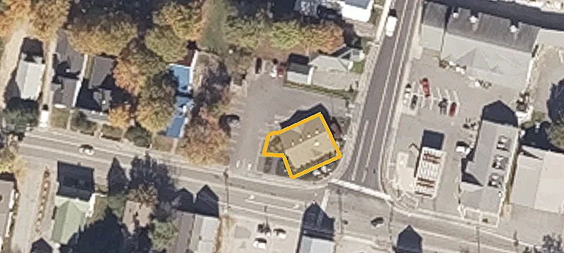 28 Main St