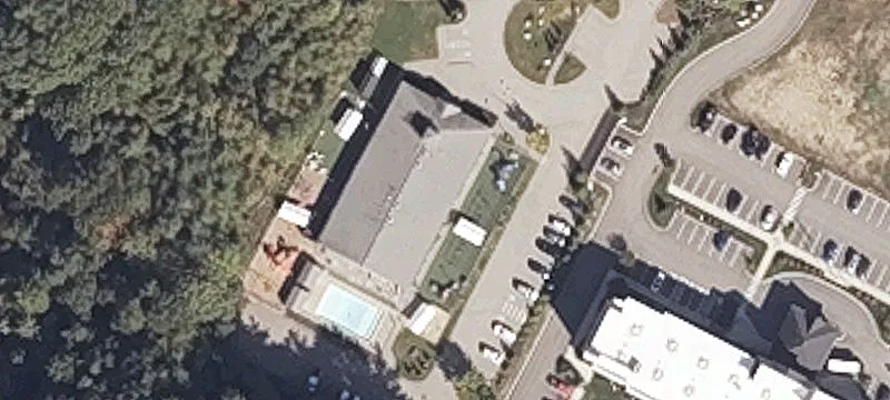 8 Independence Dr