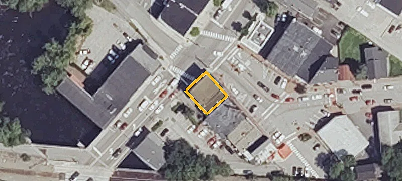 163 Main St