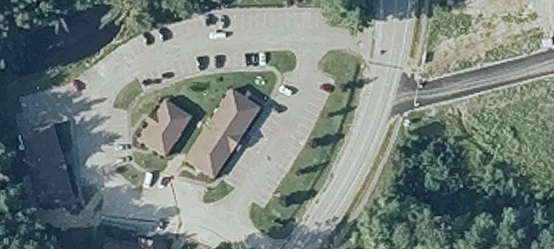 2 Evergreen Dr