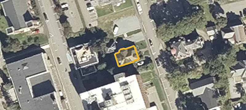 194 French St